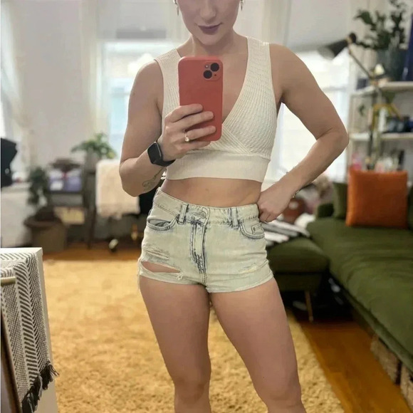 Topshop Distressed Bleached High Rise Denim Jean Hallie Moto Shorts - Picture 5 of 5